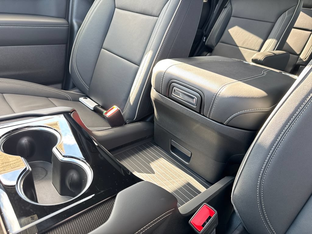 New 2026 GMC Yukon Elevation w/ Elevation Premium Package AWD/4WD image 52