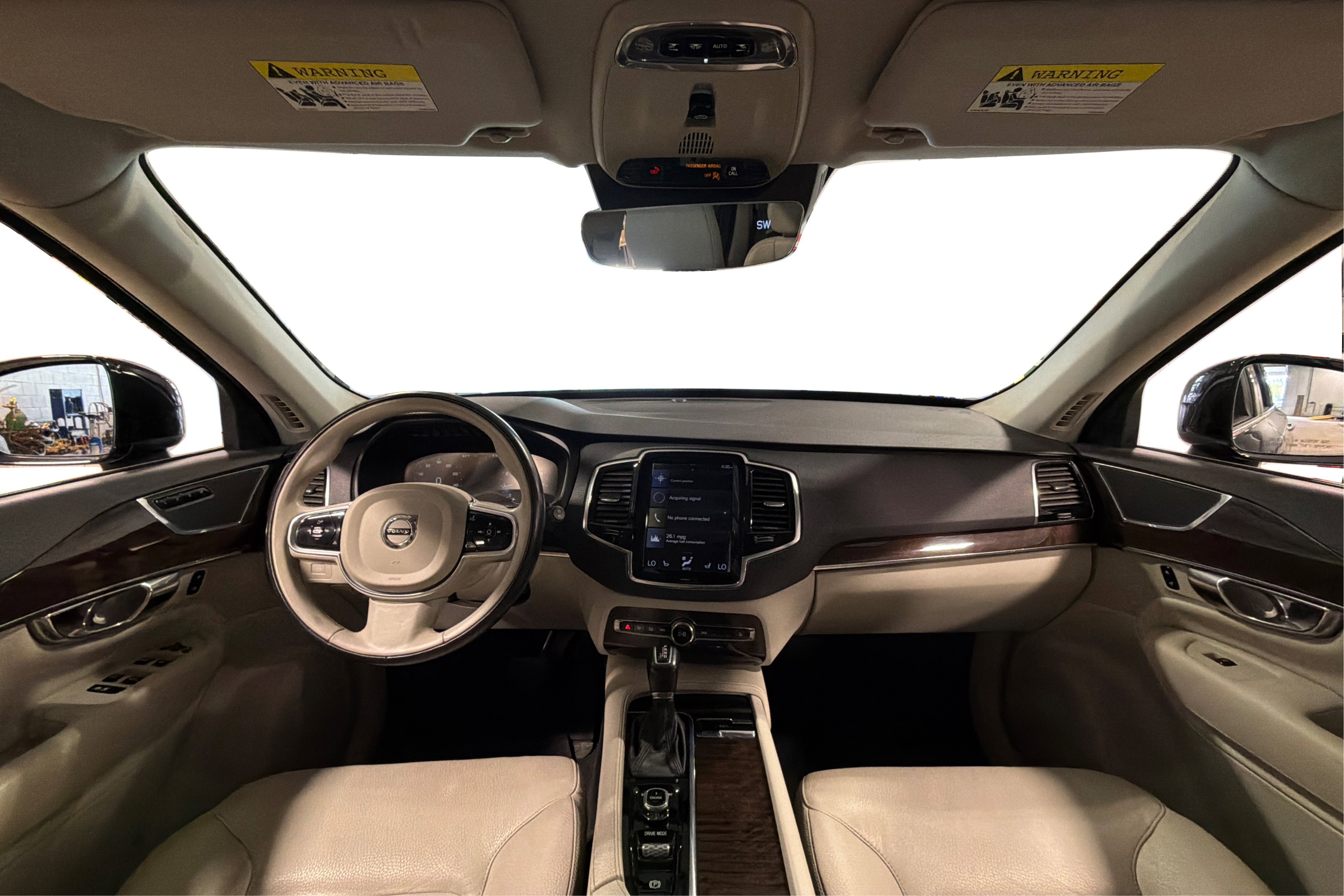 Used 2016 Volvo XC90 T6 Momentum w/ Momentum Plus Package AWD/4WD image 39