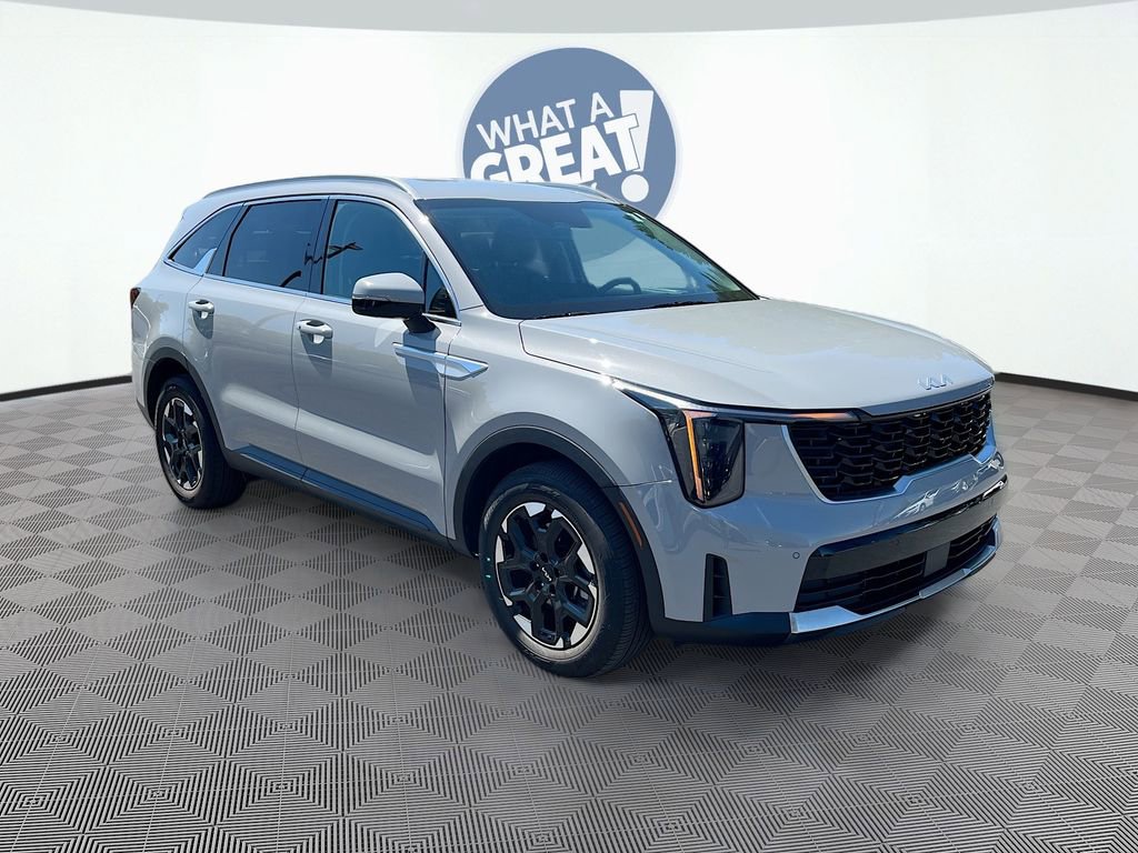 Certified 2025 Kia Sorento S image 3