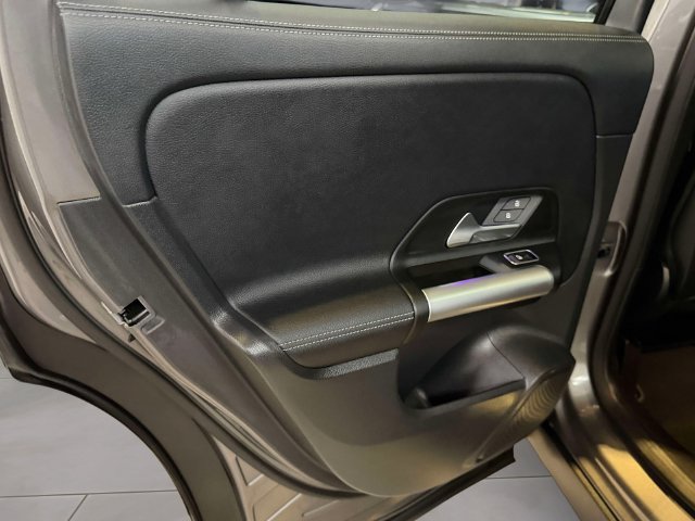 Certified 2023 Mercedes-Benz GLA 250 4MATIC image 11