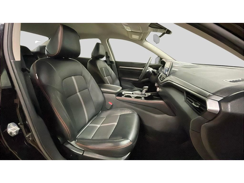 Used 2024 Nissan Altima 2.5 SR image 16