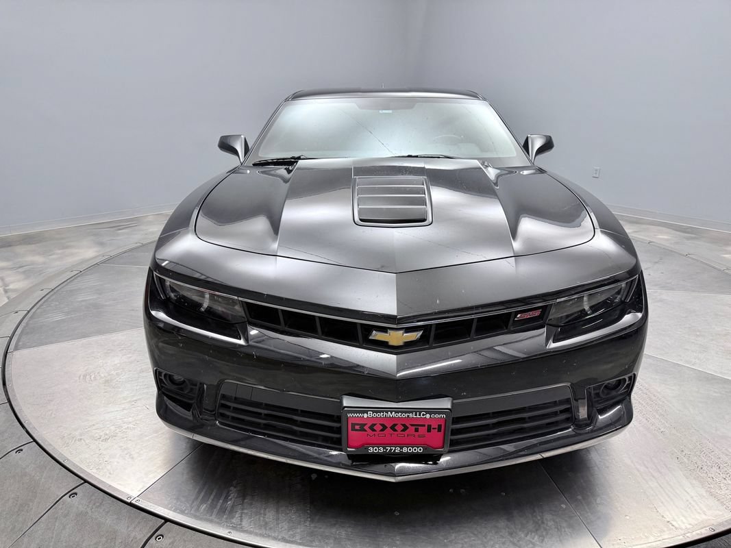 Used 2015 Chevrolet Camaro SS w/ RS Package RWD image 2