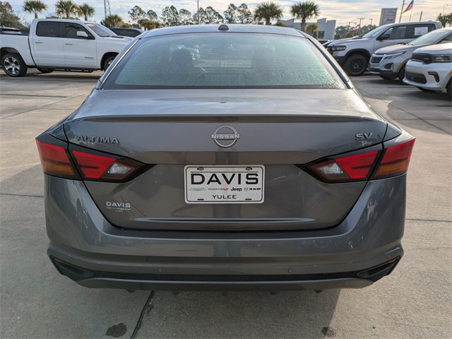 Used 2024 Nissan Altima 2.5 SV image 5