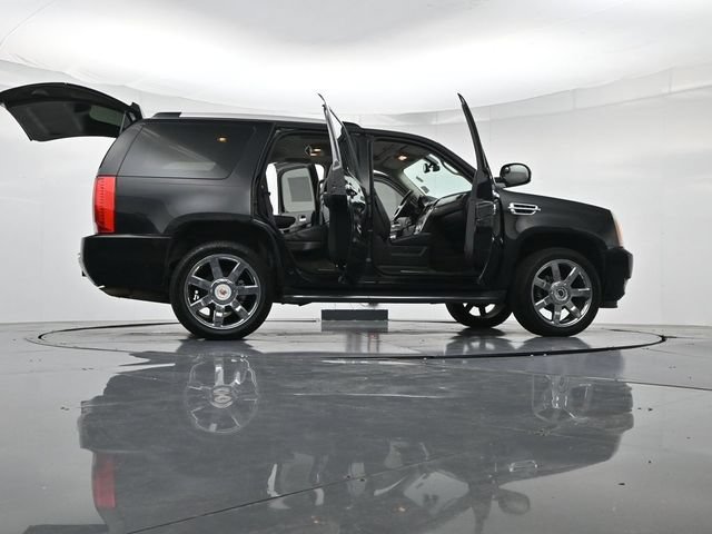 Used 2011 Cadillac Escalade Luxury AWD/4WD image 58