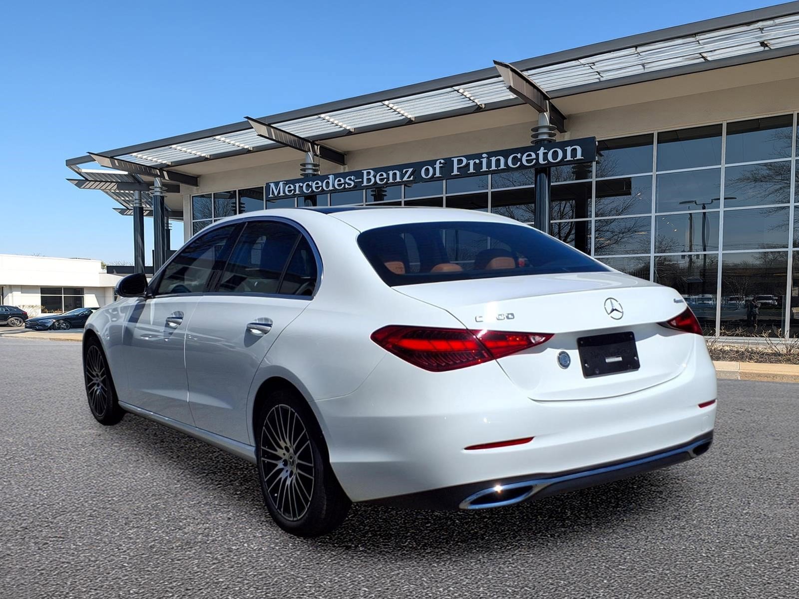 Certified 2023 Mercedes-Benz C 300 4MATIC Sedan image 5