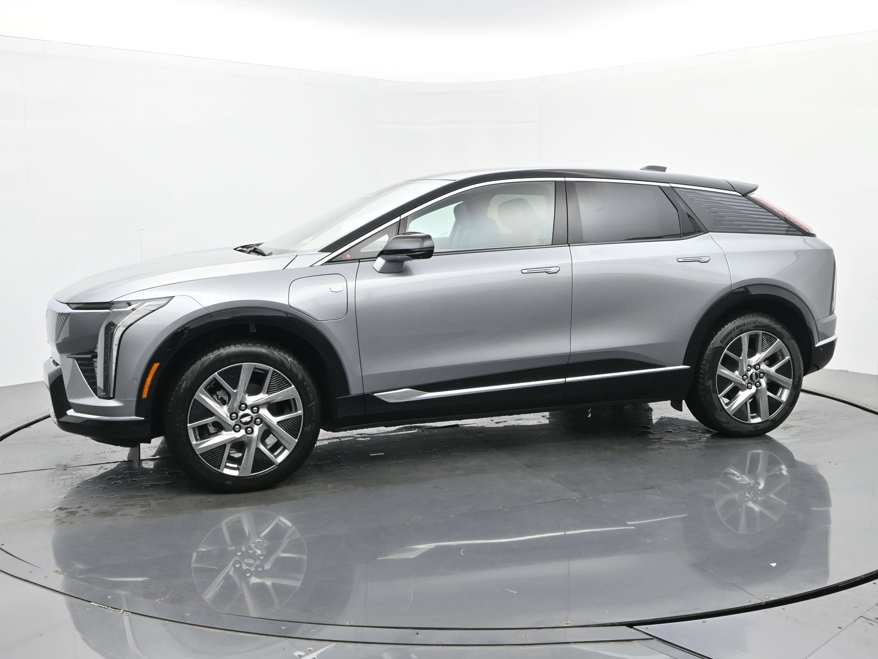 New 2026 Cadillac Optiq Luxury 1 AWD/4WD image 2