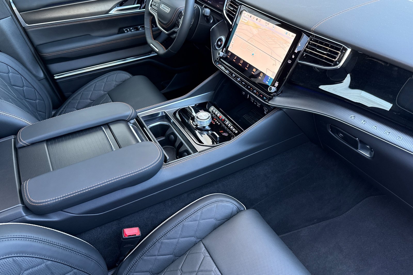 New 2026 Jeep Grand Wagoneer Summit AWD/4WD image 19