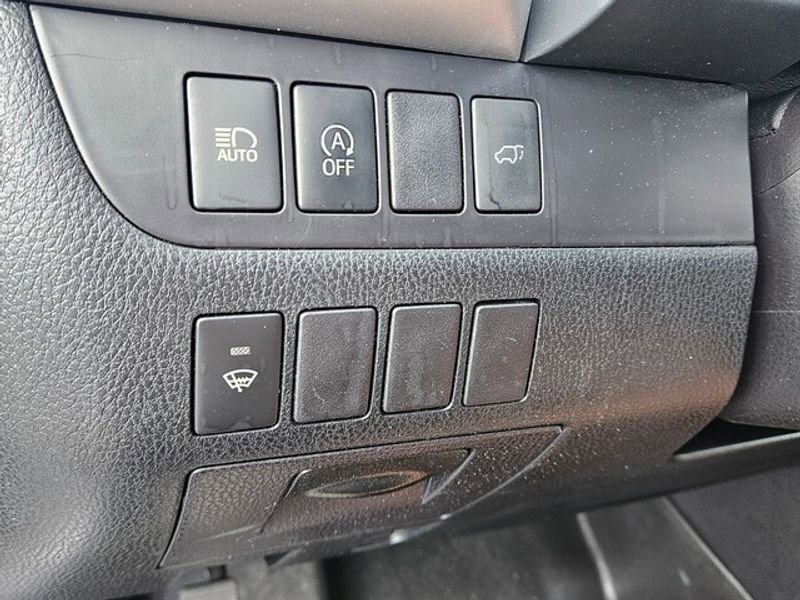 Used 2019 Toyota Highlander XLE image 33