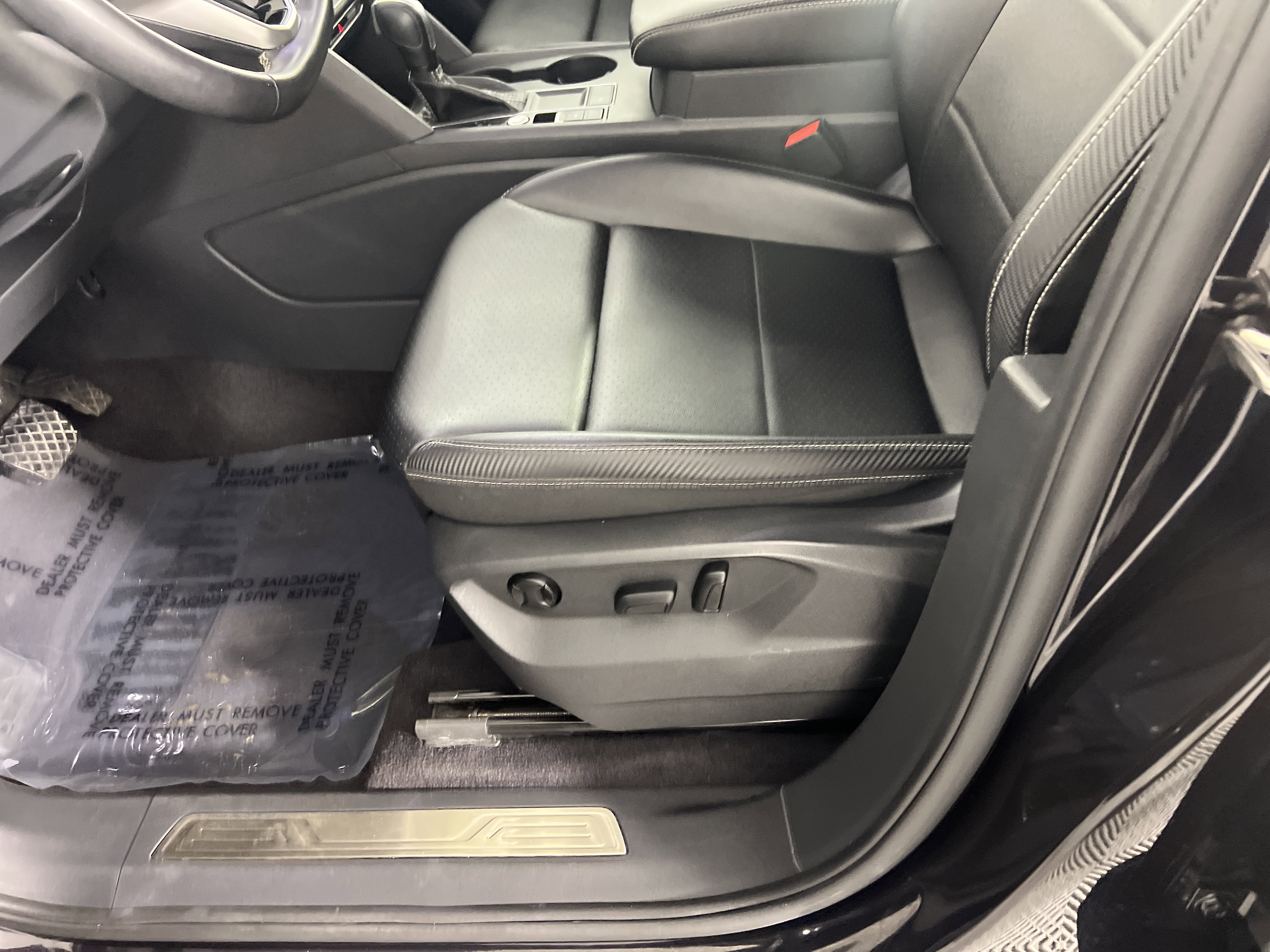 Used 2021 Volkswagen Atlas Cross Sport SE image 8