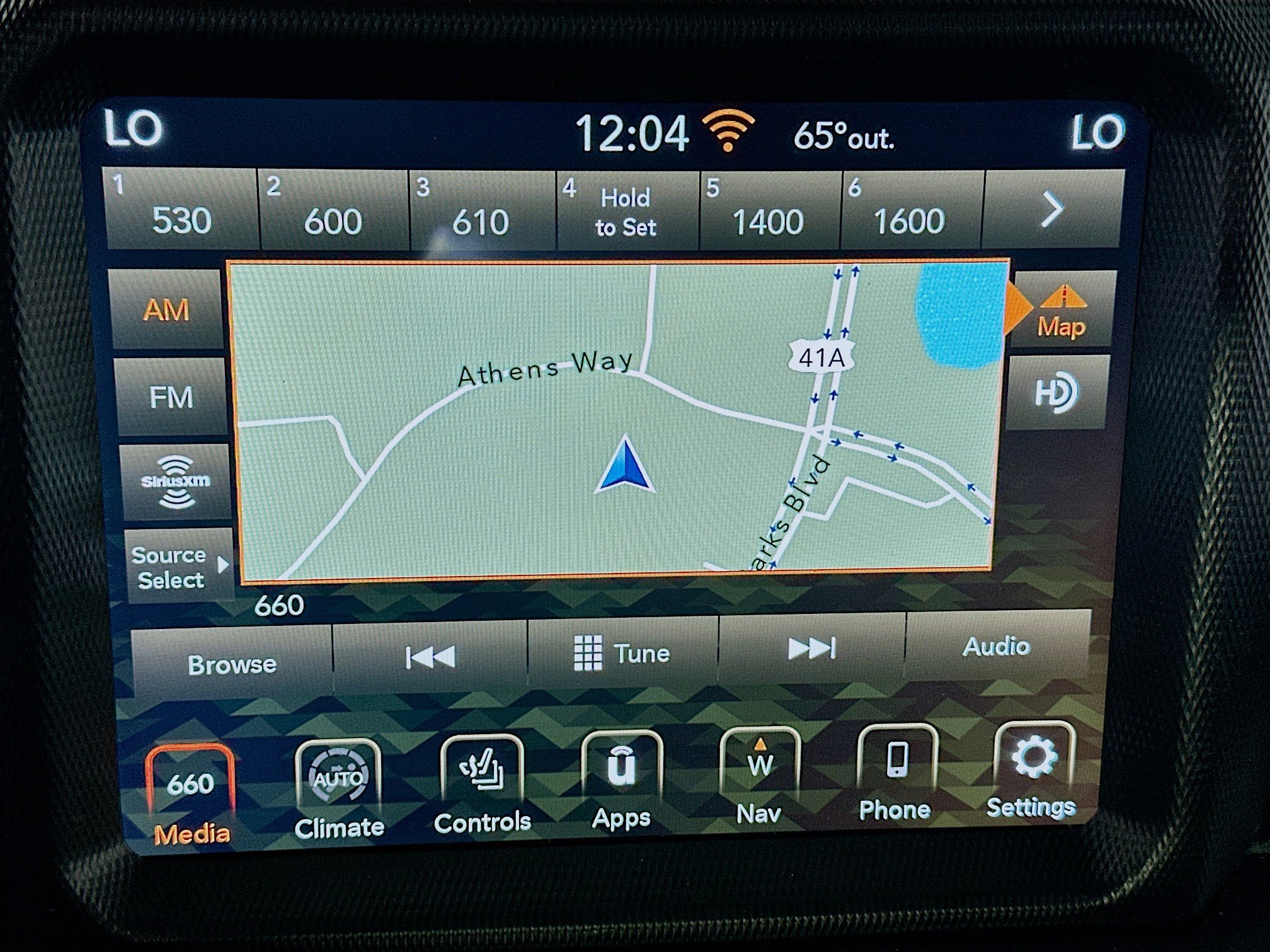 Used 2023 Jeep Wrangler Sahara w/ Cold Weather Group image 21