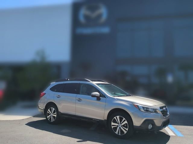 Used 2018 Subaru Outback 2.5i Limited AWD/4WD image 1