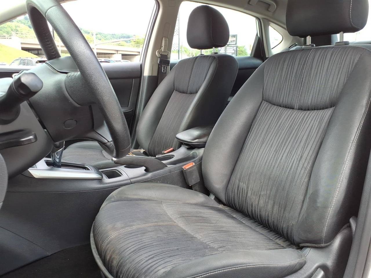 Used 2018 Nissan Sentra SV FWD image 7