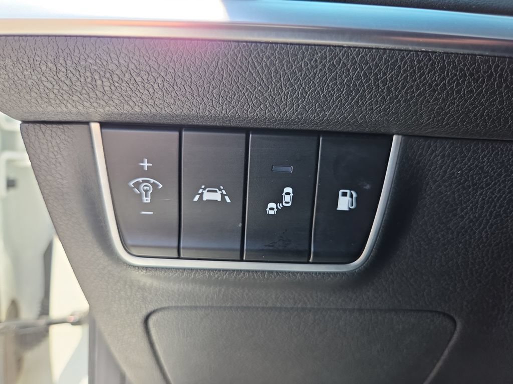 Used 2018 Kia Stinger Premium AWD/4WD image 27