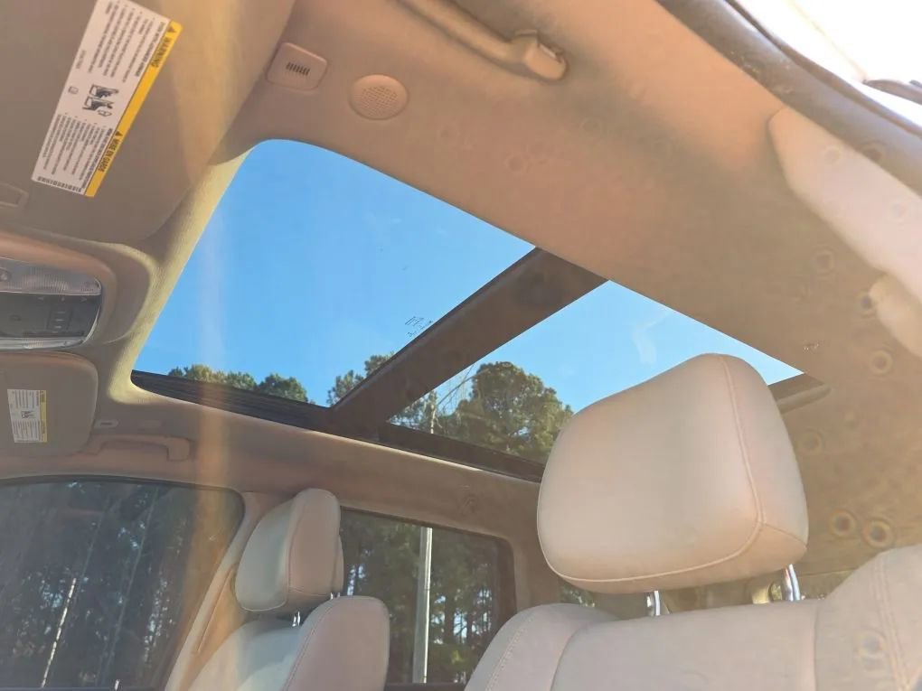 Used 2019 Jeep Grand Cherokee Limited w/ Luxury Group II image 18