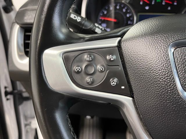 Used 2024 GMC Terrain SLT image 25
