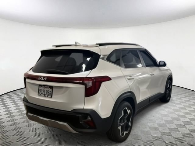Certified 2024 Kia Seltos EX image 3