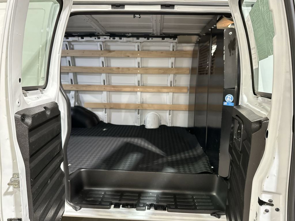 Used 2024 GMC Savana 2500 w/ Driver Convenience Package image 20