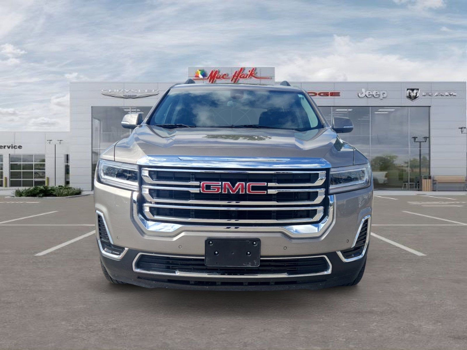 Used 2023 GMC Acadia SLE w/ Driver Convenience Package FWD image 8