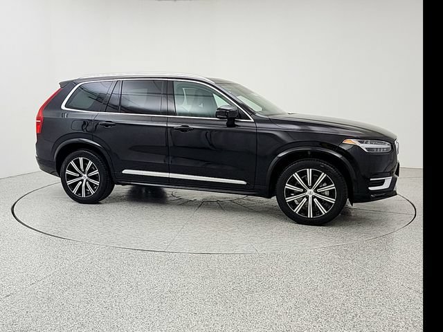 Certified 2025 Volvo XC90 B5 Core w/ Protection Package Premier AWD/4WD image 3