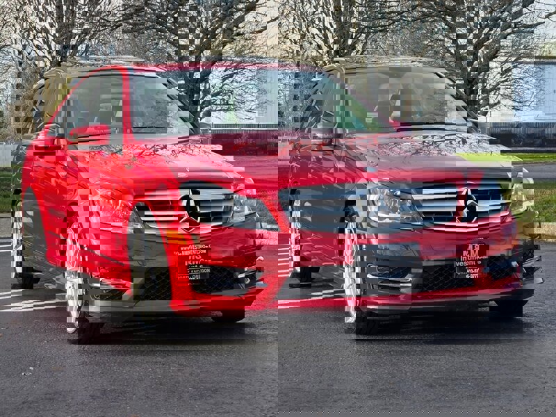 Used 2013 Mercedes-Benz C 300 4MATIC Sedan image 2