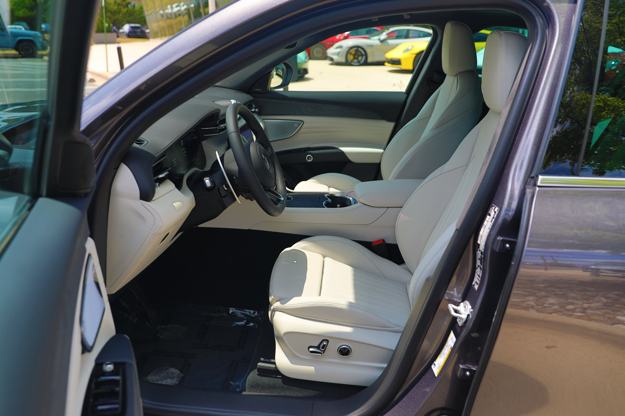 Used 2024 Maserati Grecale GT AWD/4WD image 19