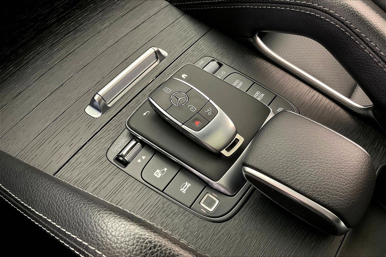 Certified 2025 Mercedes-Benz GLE 350 4MATIC image 35