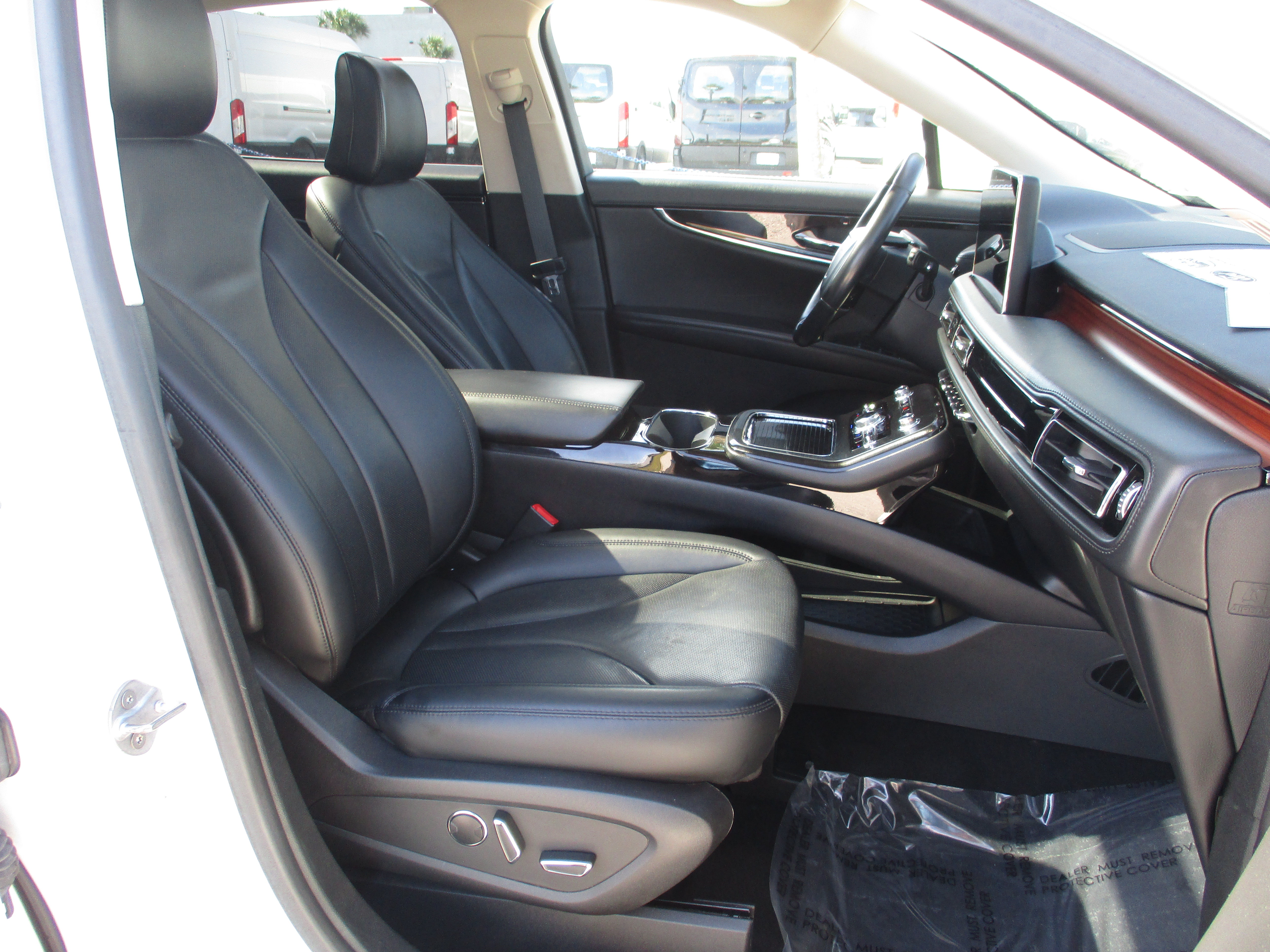 Used 2023 Lincoln Nautilus Reserve FWD image 14
