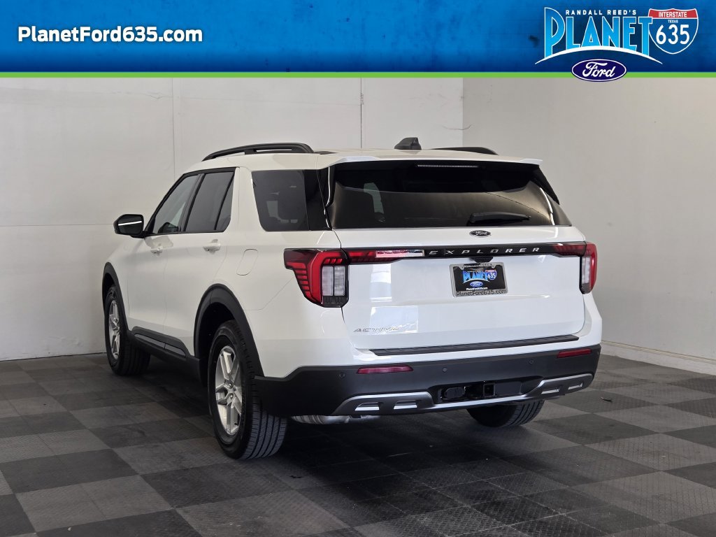 New 2026 Ford Explorer Active w/ Active Comfort Package RWD image 4