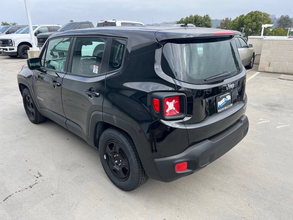 Used 2016 Jeep Renegade Sport w/ Power & Air Group FWD image 4
