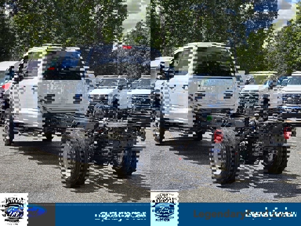 New 2026 Ford F550 4x4 Crew Cab Super Duty image 2