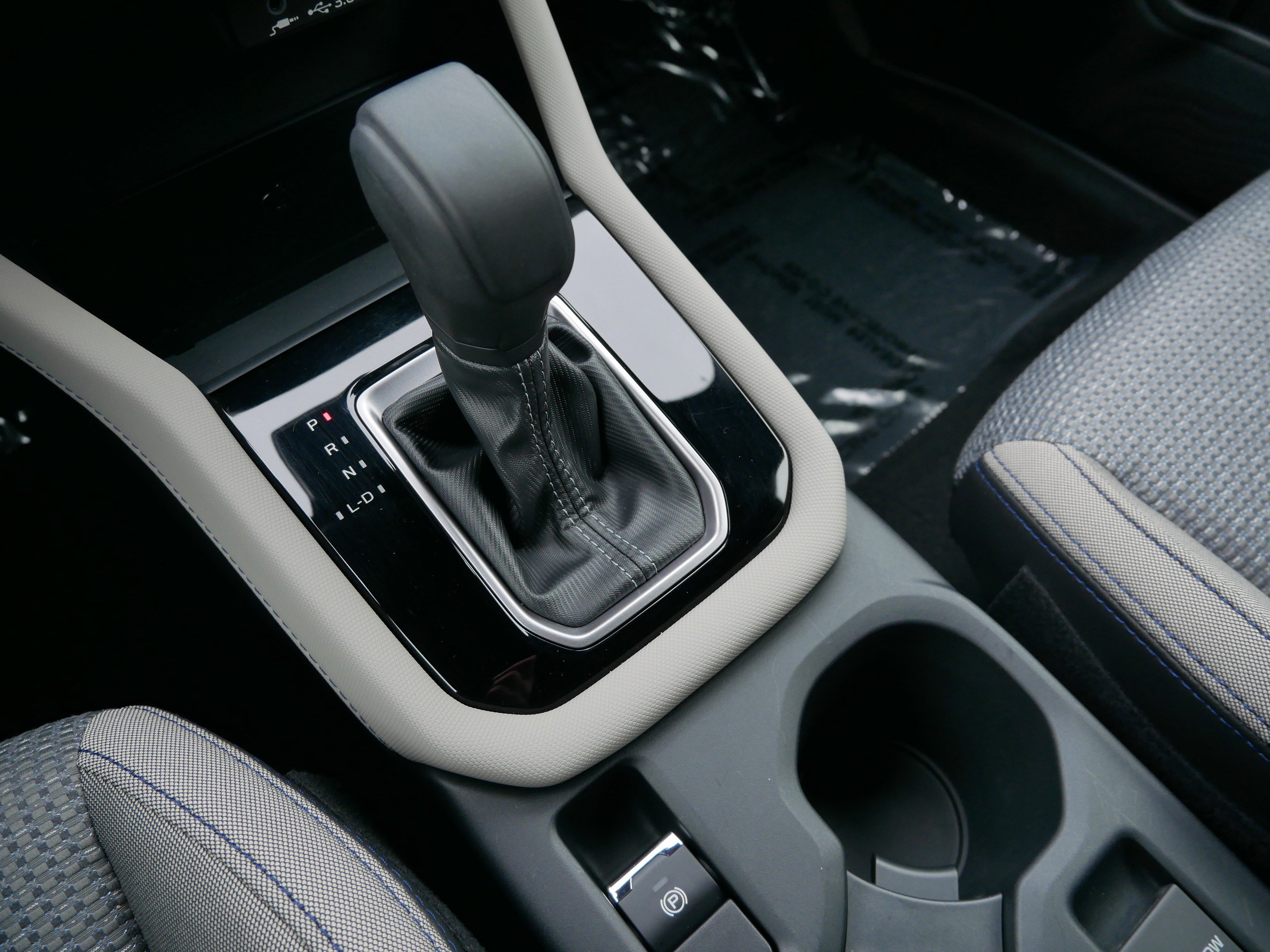 Certified 2025 Subaru Forester Premium image 24