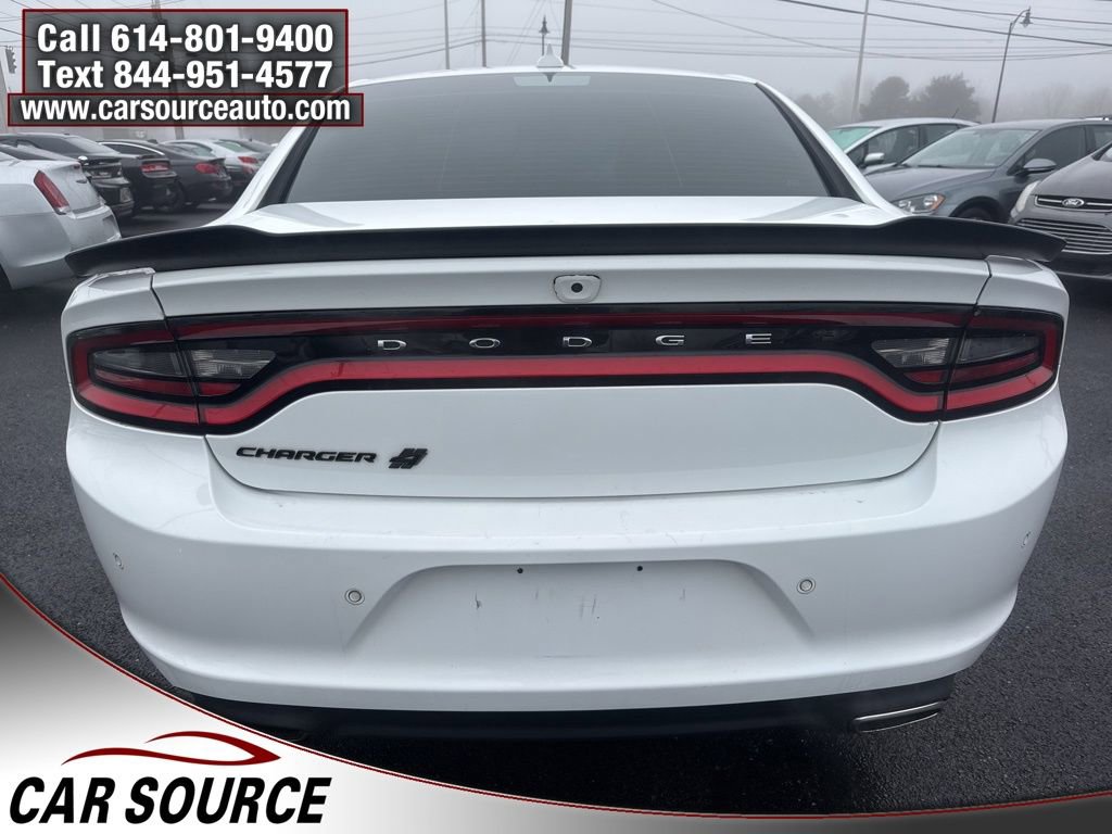 Used 2019 Dodge Charger SXT w/ Blacktop Package image 6