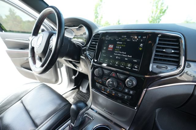 Used 2021 Jeep Grand Cherokee Trailhawk w/ Trailhawk Luxury Group AWD/4WD image 39