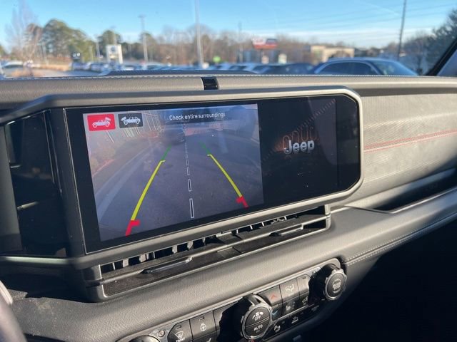 Used 2024 Jeep Wrangler Unlimited Rubicon 392 image 16