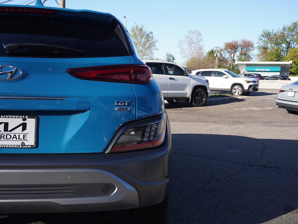 Used 2022 Hyundai Kona Limited AWD/4WD image 15