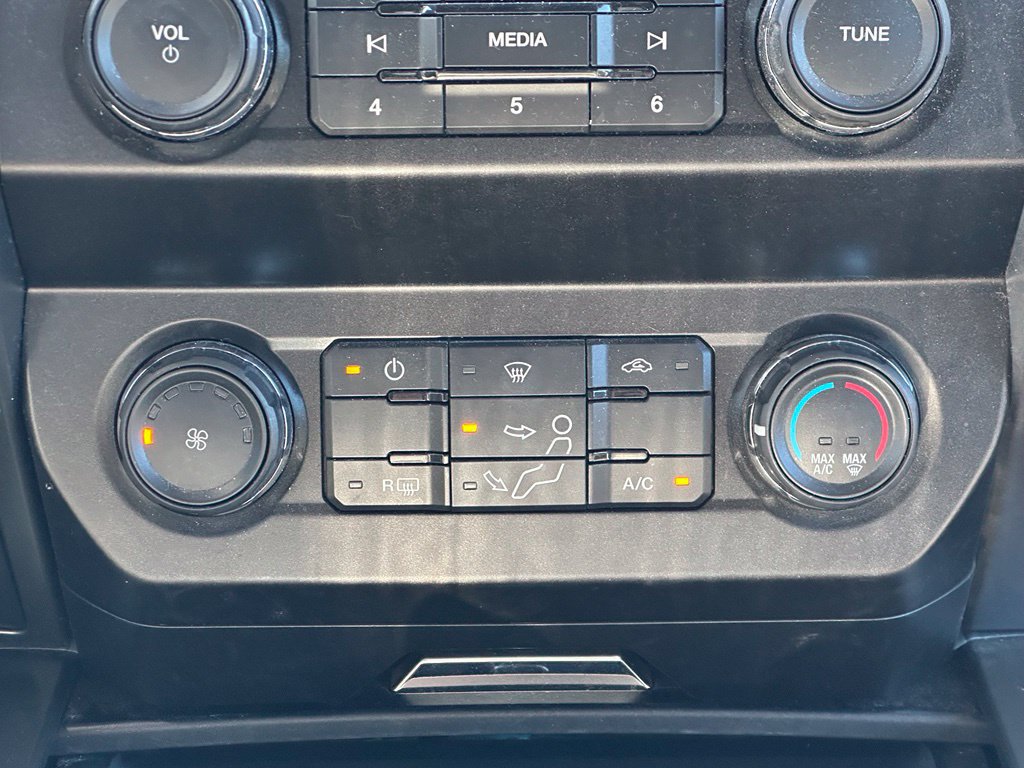 Used 2020 Ford F250 XLT w/ XLT Value Package AWD/4WD image 16