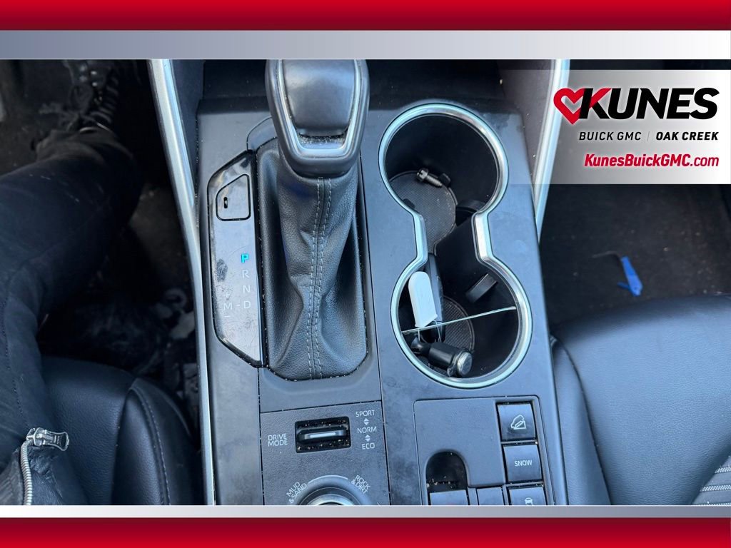 Used 2024 Toyota Highlander XSE image 22