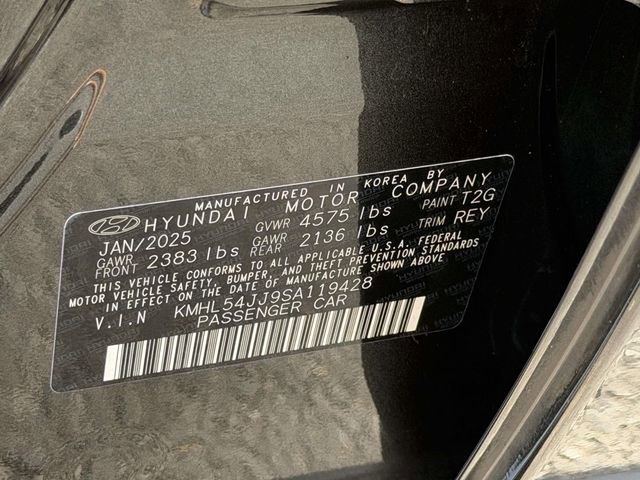 Used 2025 Hyundai Sonata Limited FWD image 25