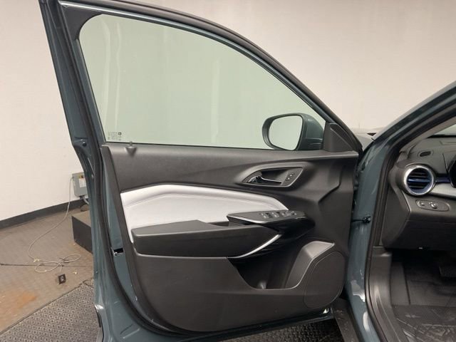New 2026 Chevrolet Trax LT w/ LT Convenience Package image 9