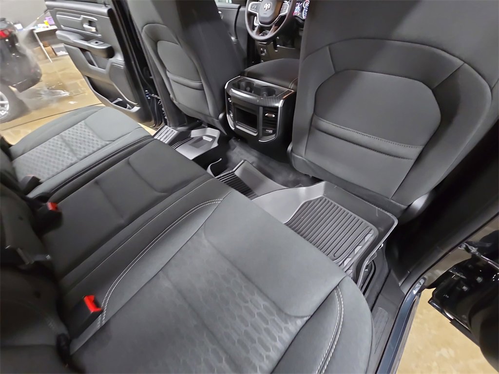 New 2026 RAM 1500 4x4 Crew Cab image 12