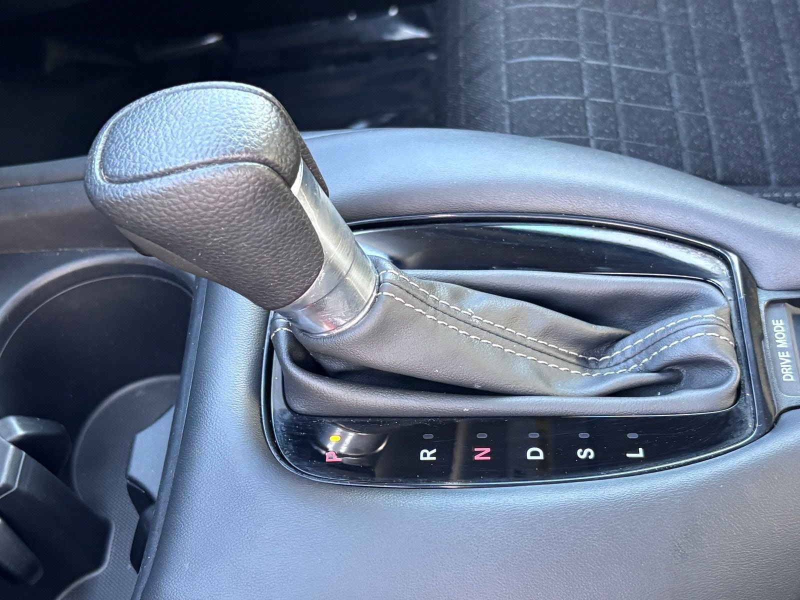 Certified 2024 Honda HR-V LX image 33