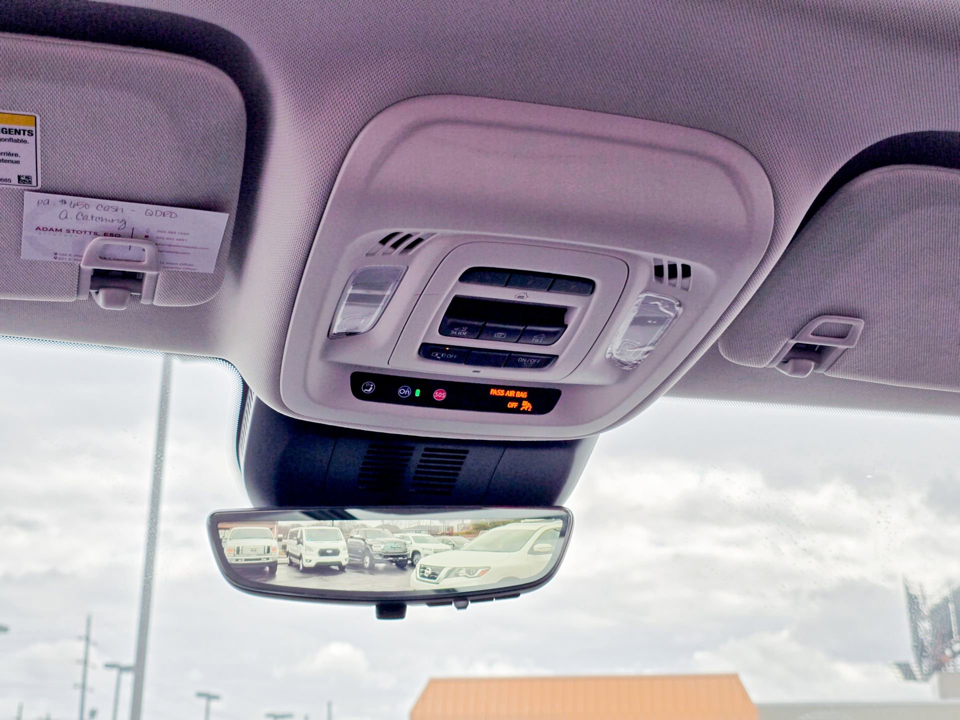 Used 2024 Buick Envision Avenir image 28