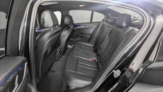 Used 2020 BMW 530i w/ Convenience Package image 18