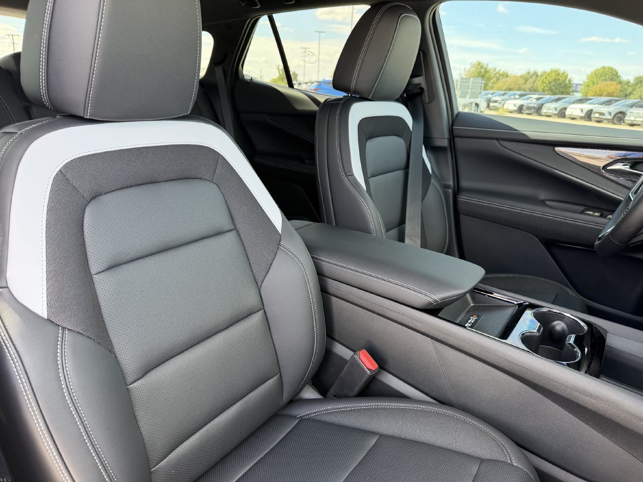 New 2027 Chevrolet Blazer EV LT FWD image 23
