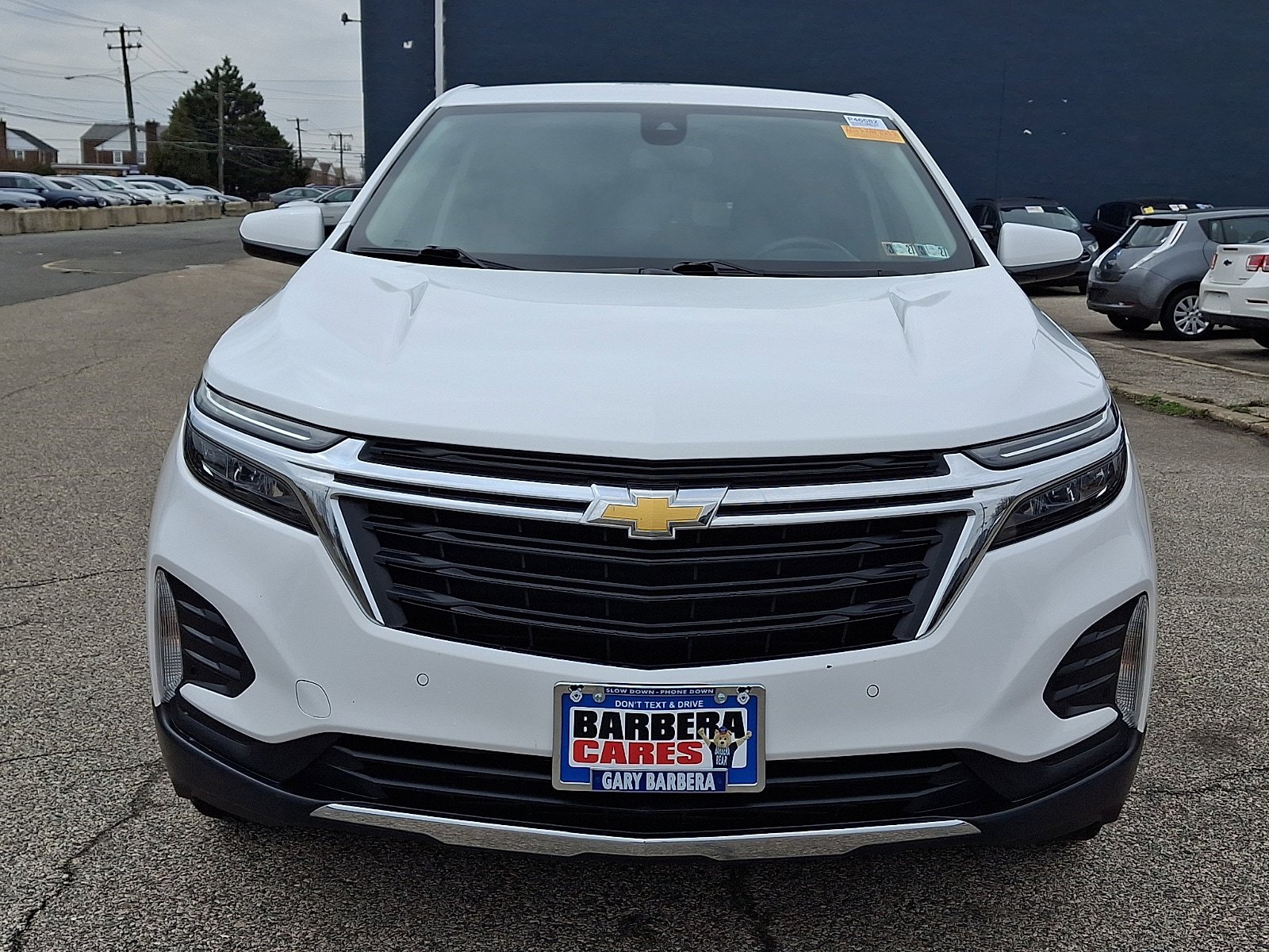 Used 2024 Chevrolet Equinox LT FWD image 2