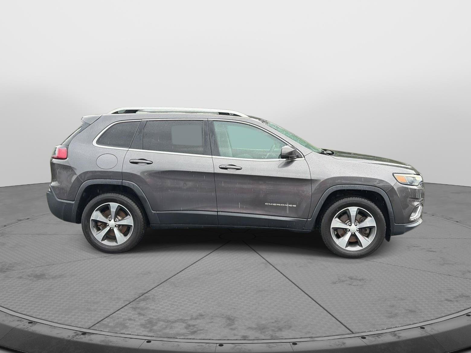 Used 2019 Jeep Cherokee Limited AWD/4WD image 4