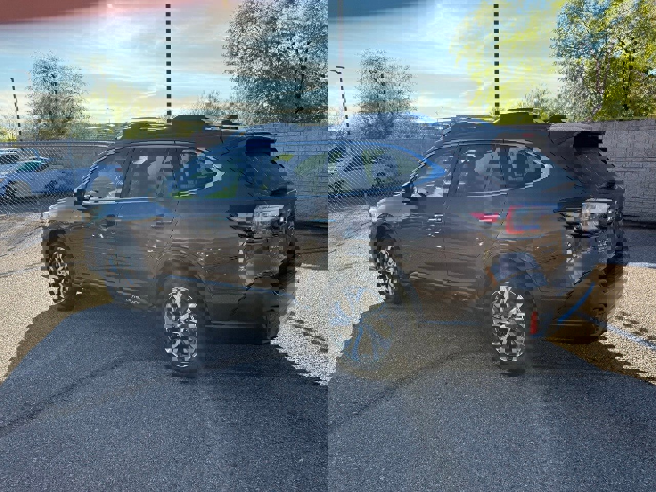 Used 2022 Subaru Outback Touring image 5