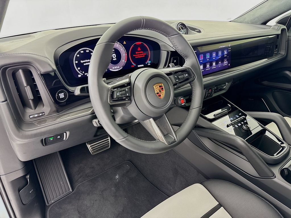 New 2026 Porsche Cayenne Turbo GT AWD/4WD image 4