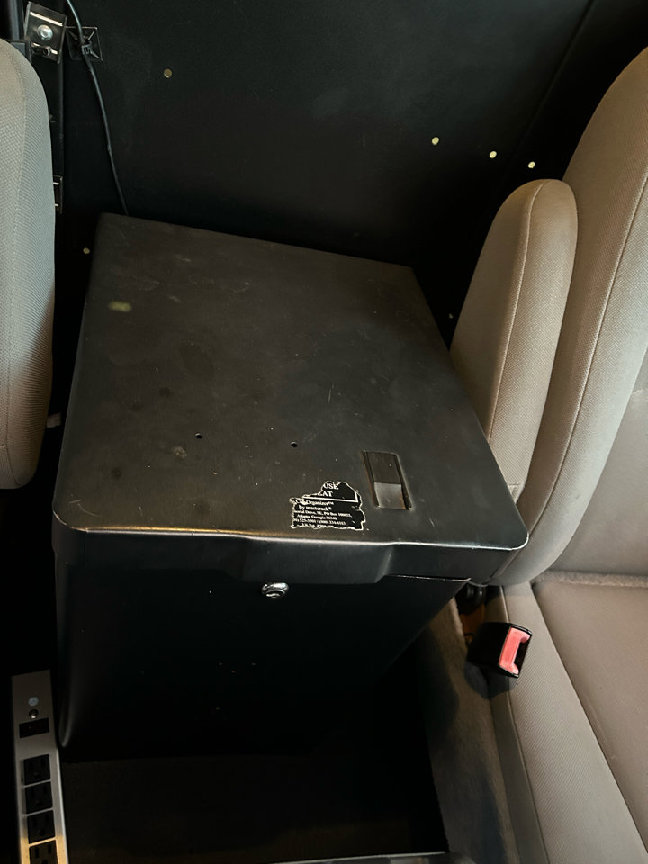 Used 2013 Ford E-150 and Econoline 150 image 12