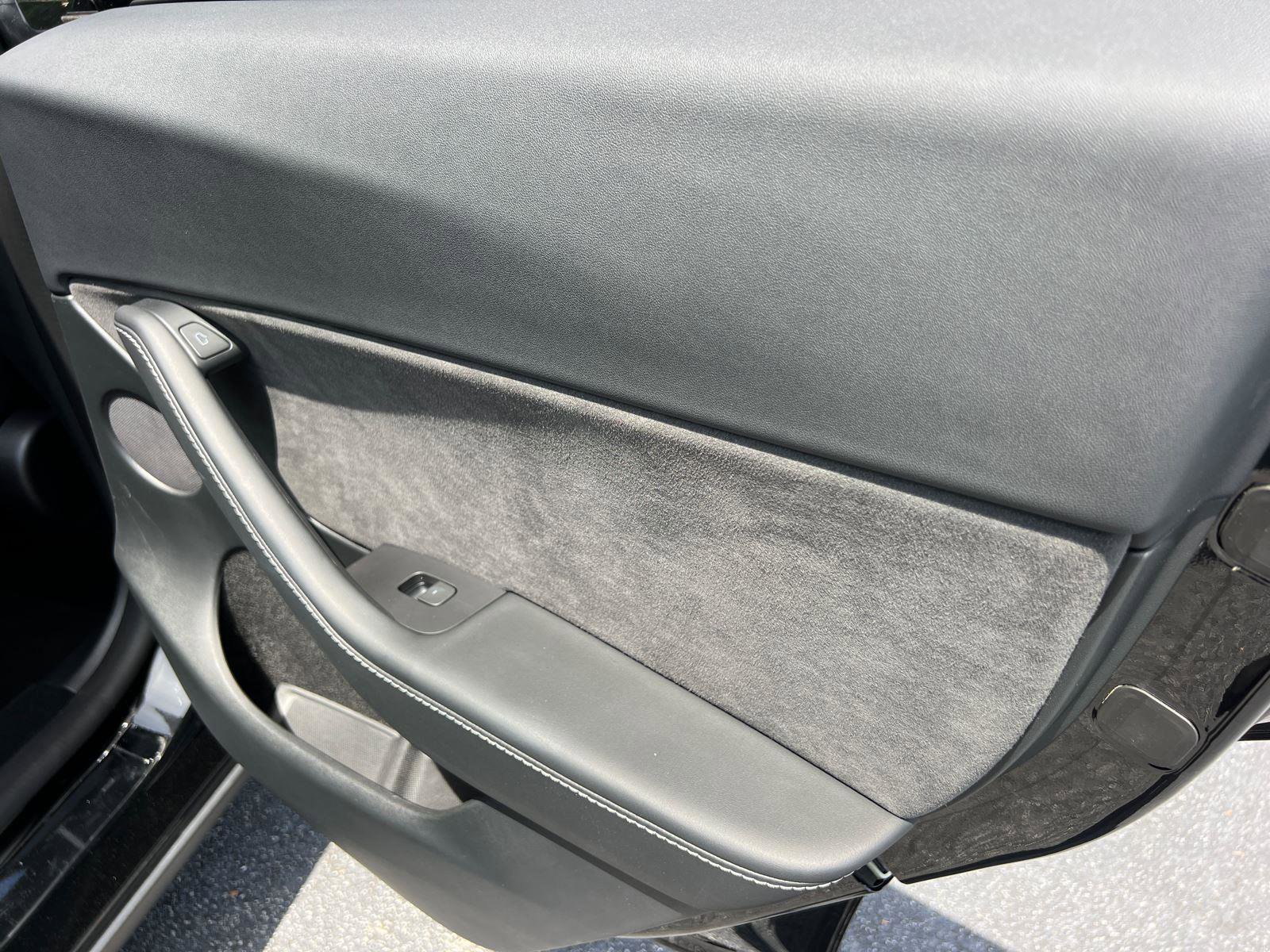 Used 2023 Tesla Model Y Performance image 17